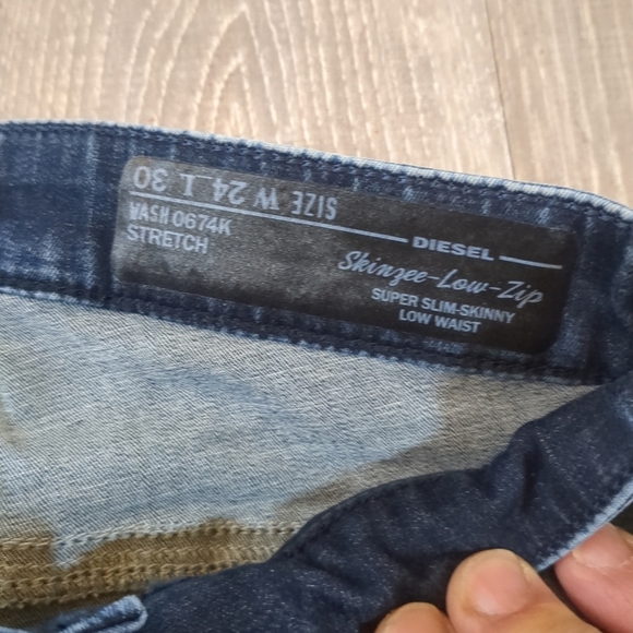 NWT Diesel Jeans Women's 24X26 Skinzee Low Rise Super Slim Skinny DNA 2016 - Picture 6 of 11